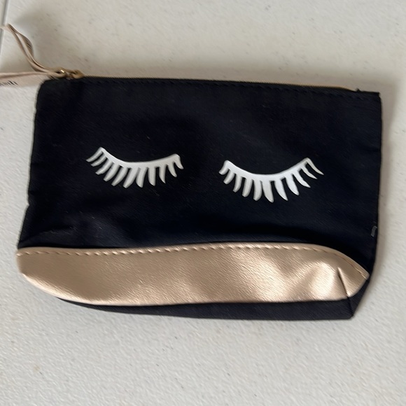 Two Ipsy cosmetic bags for women - Picture 2 of 8